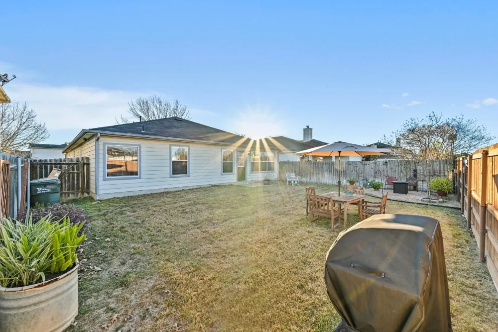 280 Spruce Drive Kyle, TX 78640