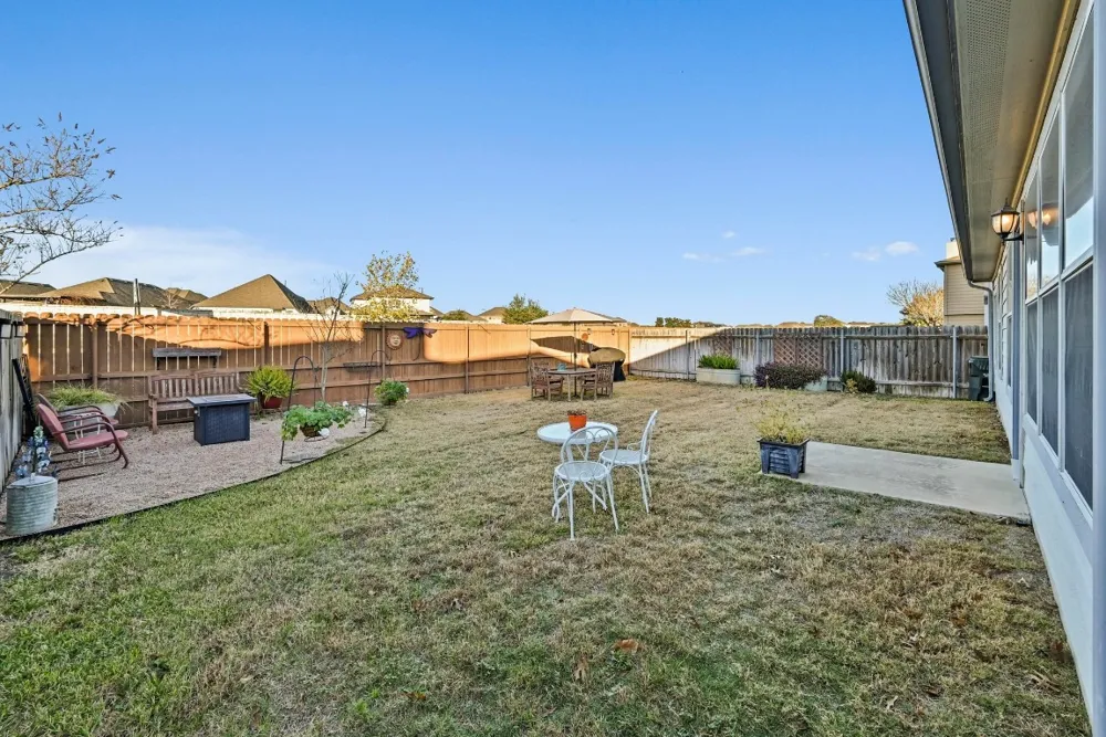 280 Spruce Drive Kyle, TX 78640