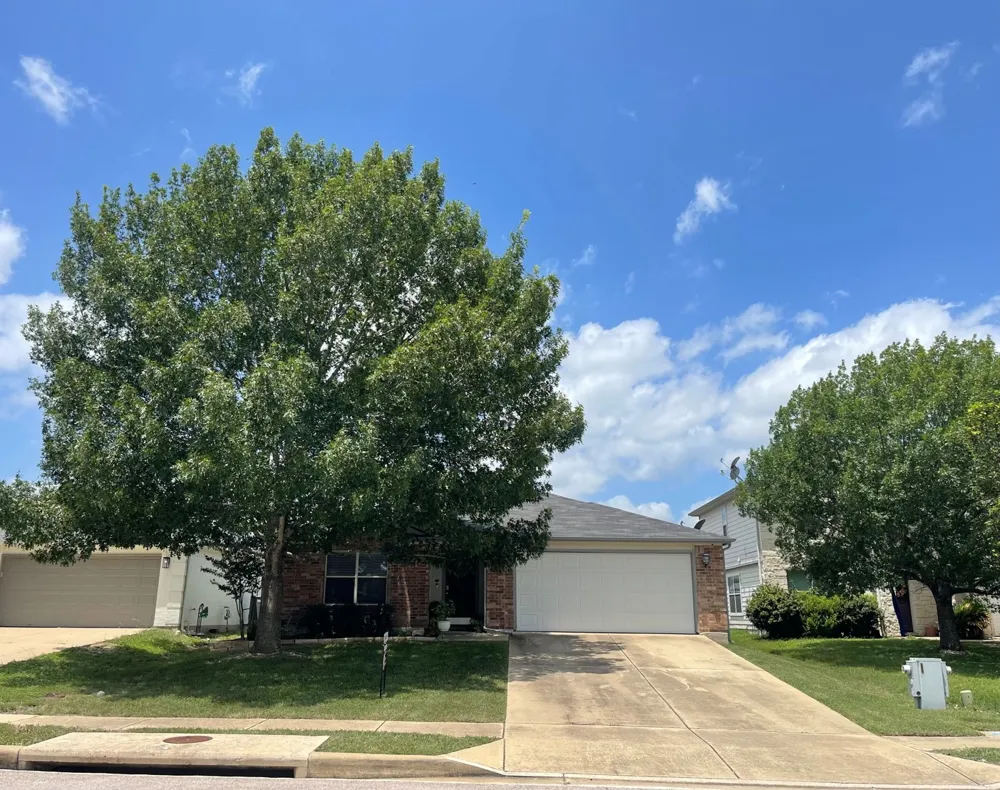 280 Spruce Drive Kyle, TX 78640
