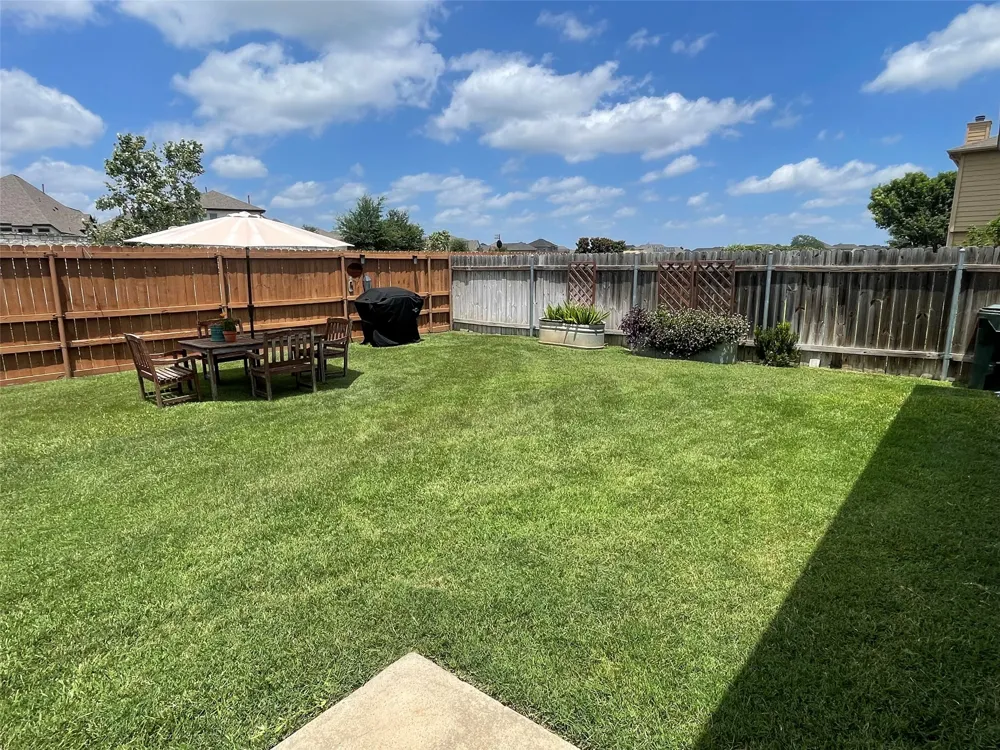280 Spruce Drive Kyle, TX 78640