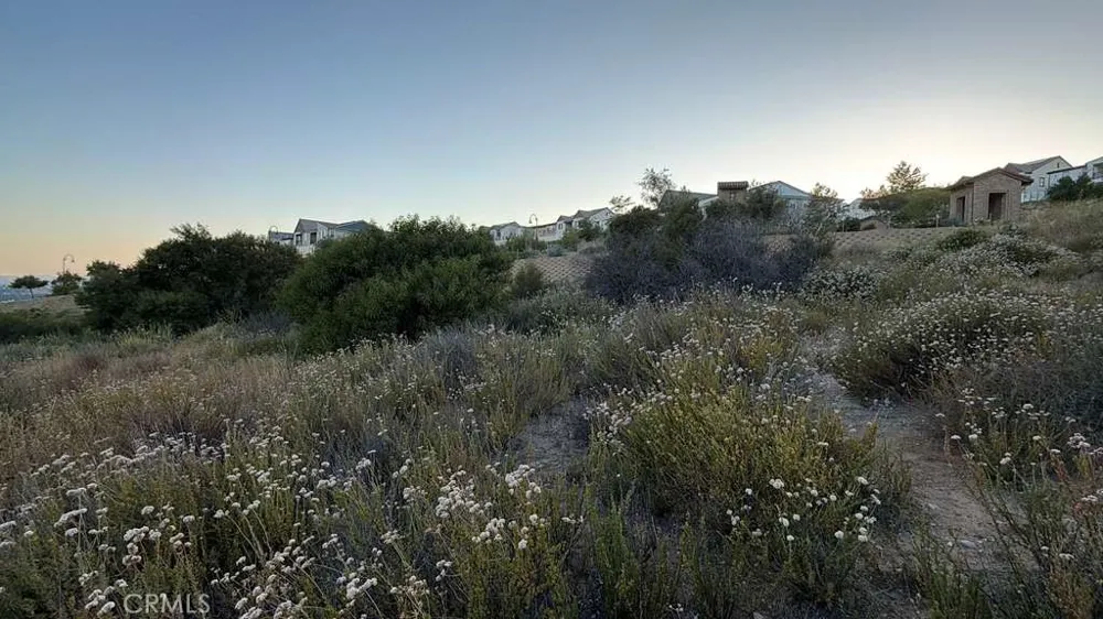 4 Coya Trail Chatsworth, CA 91311