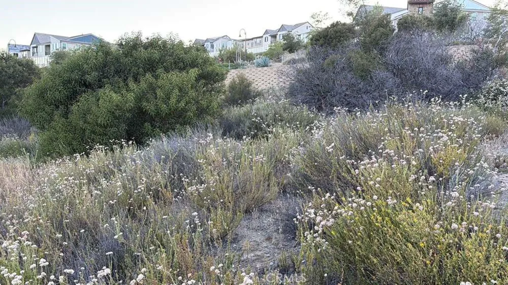 4 Coya Trail Chatsworth, CA 91311