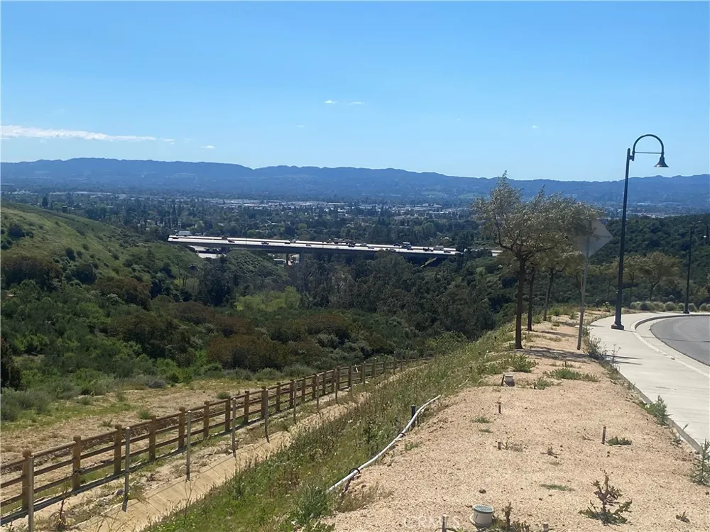 4 Coya Trail Chatsworth, CA 91311