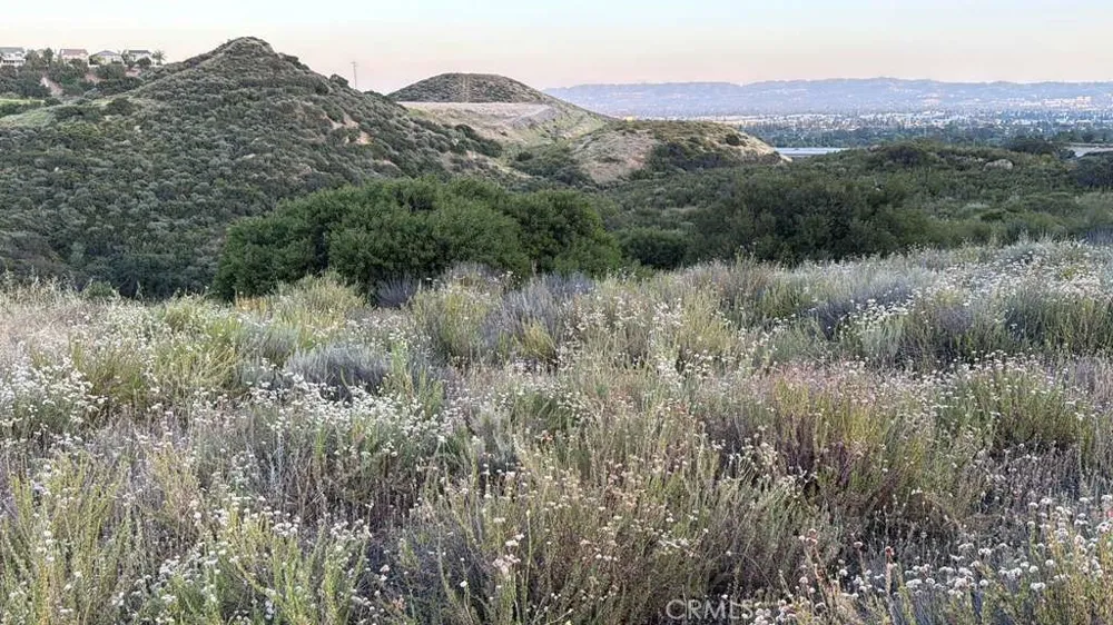 2 Coya Trail Chatsworth, CA 91311