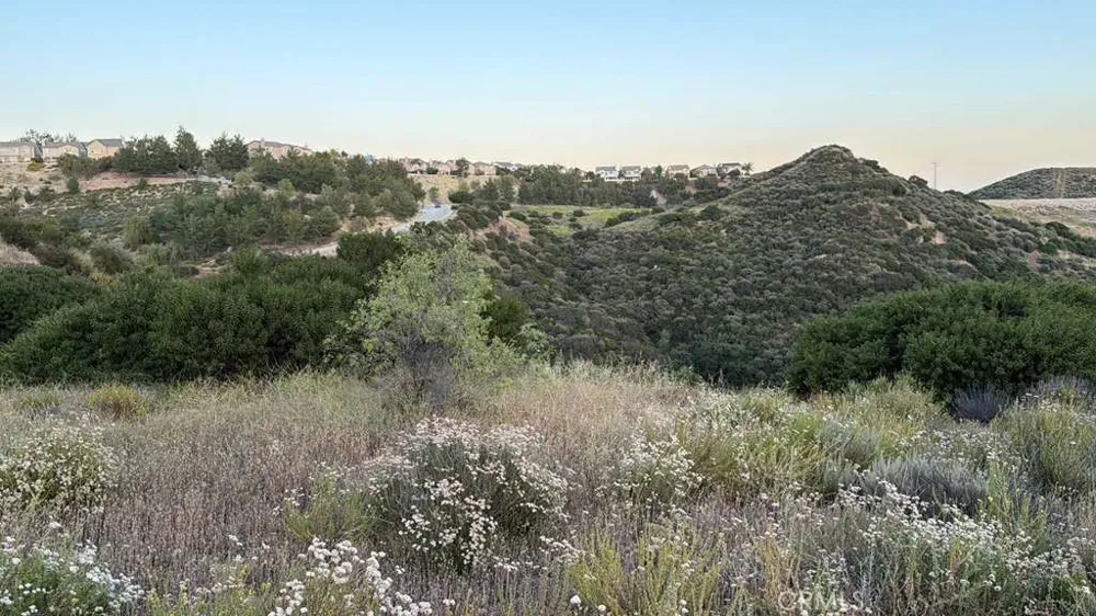 2 Coya Trail Chatsworth, CA 91311