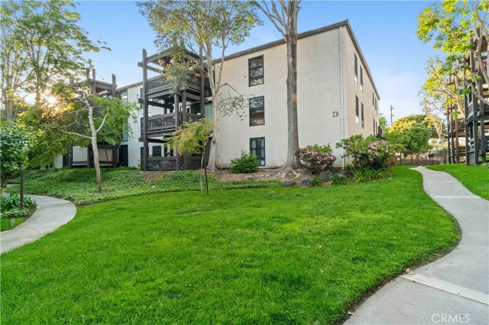 8650 Gulana #C1056 Playa del Rey, CA 90293