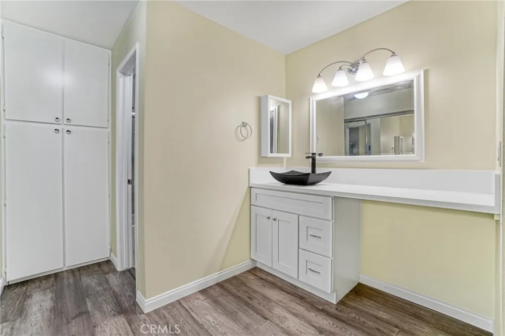 8650 Gulana #C1056 Playa del Rey, CA 90293