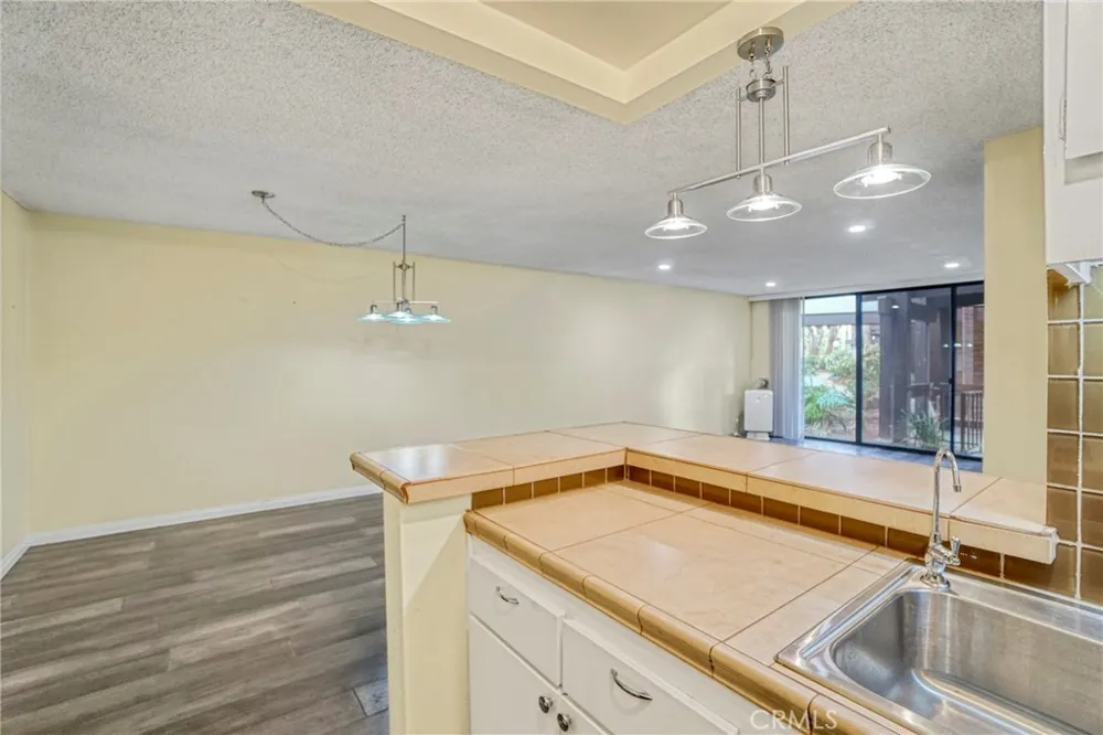 8650 Gulana #C1056 Playa del Rey, CA 90293