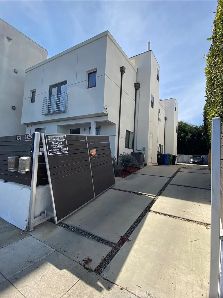 1431 Beacon Los Angeles, CA 90731