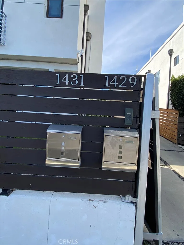 1431 Beacon Los Angeles, CA 90731