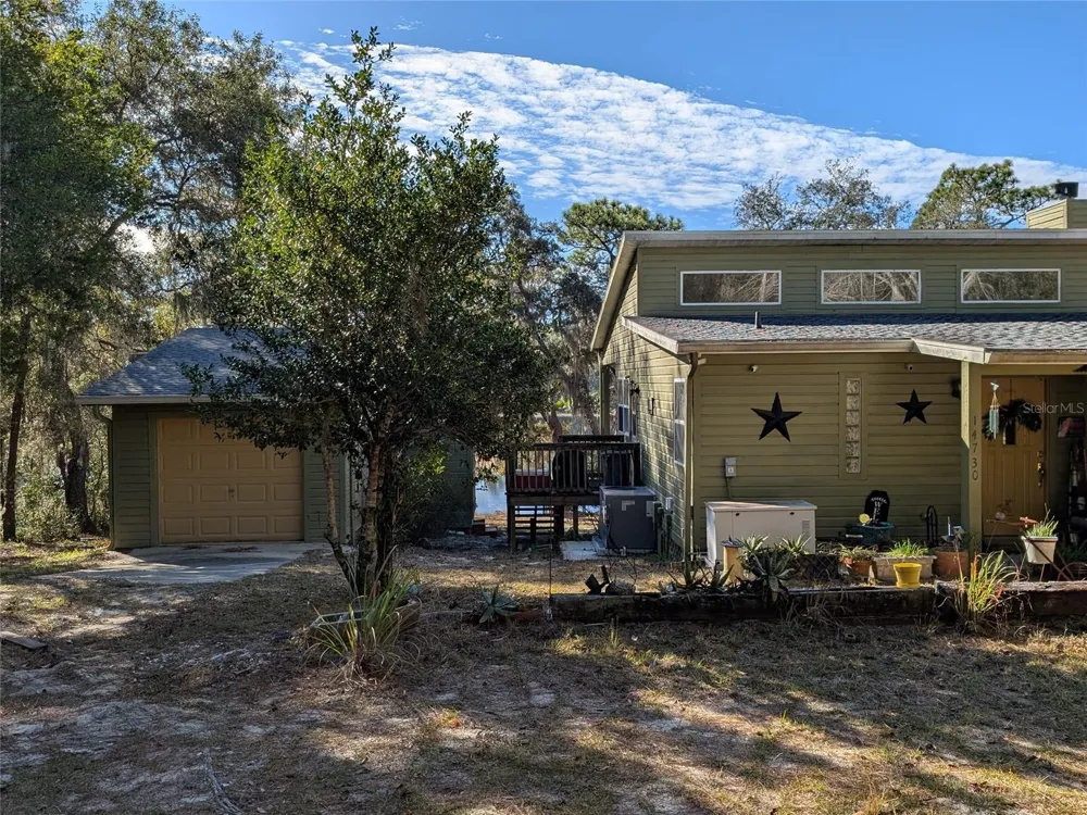 14730 SE 61ST STREET ROAD Ocklawaha, FL 32179