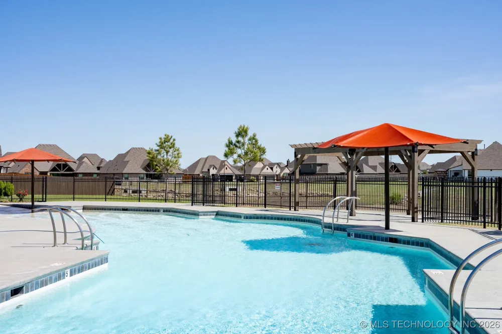 6113 30th Street Broken Arrow, OK 74014