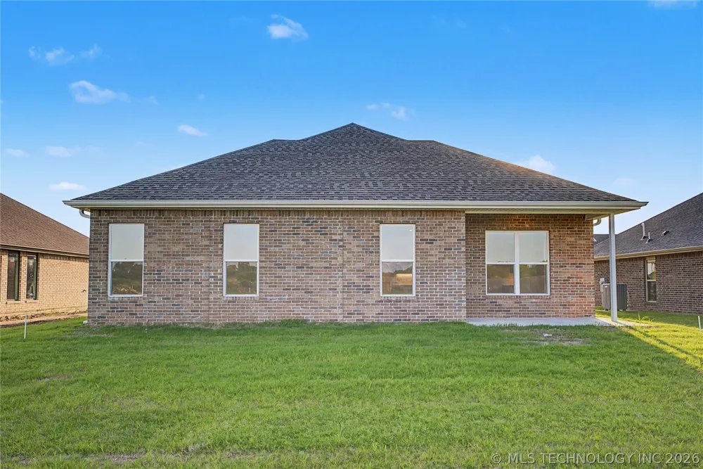 6113 30th Street Broken Arrow, OK 74014