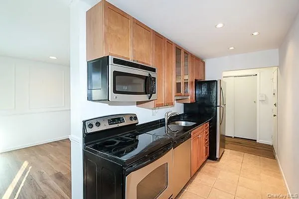 2449 Union Boulevard #24A Islip, NY 11751