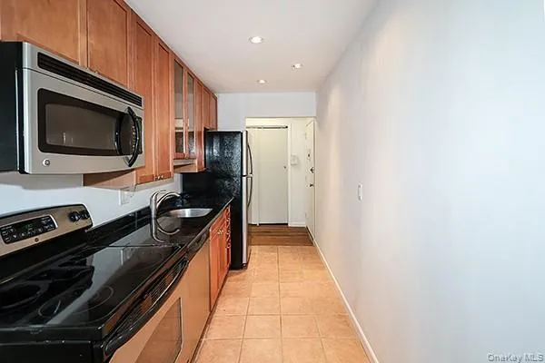 2449 Union Boulevard #24A Islip, NY 11751