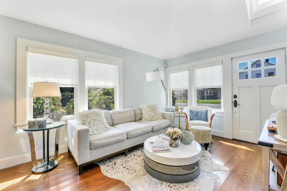 10 Henry Street Southampton, NY 11968