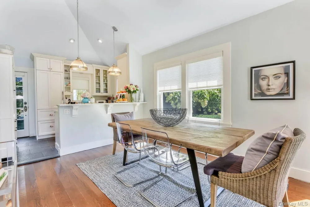 10 Henry Street Southampton, NY 11968