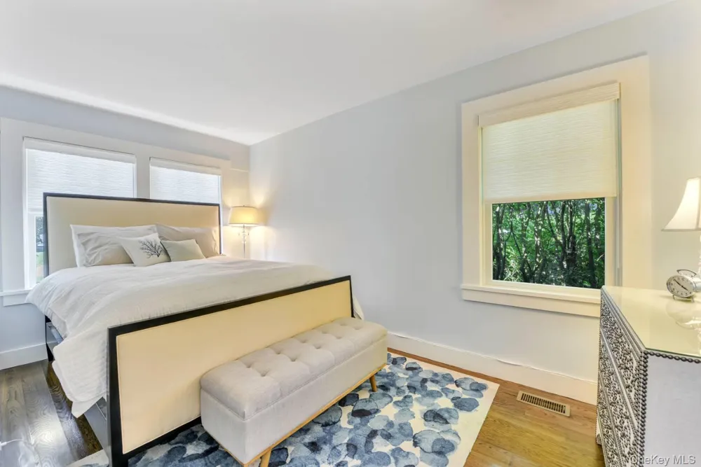 10 Henry Street Southampton, NY 11968