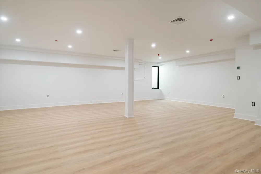 144 Wendover Road Rye, NY 10580