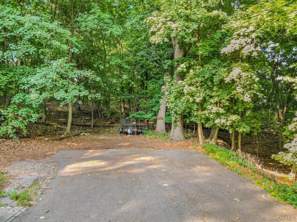 10-13-75 Dickinson Avenue Yonkers, NY 10703
