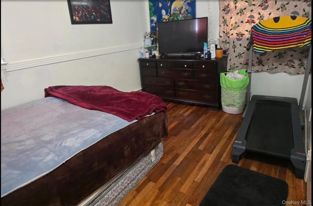 5 Campion Street Brentwood, NY 11717
