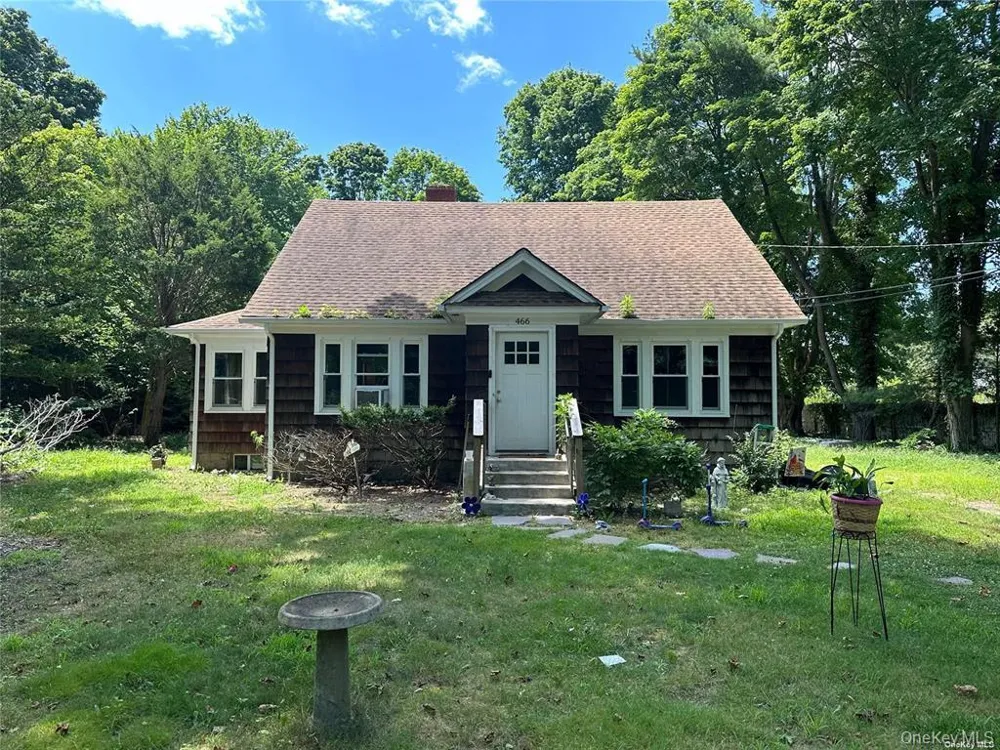 466 Munsell Road East Patchogue, NY 11772