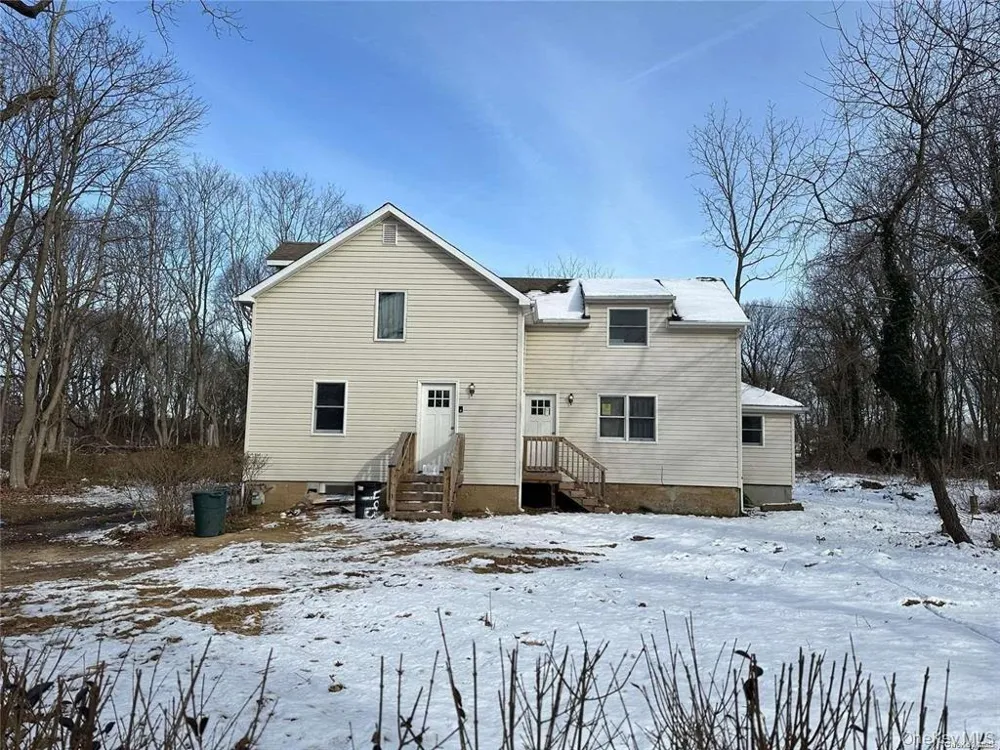493 Munsell Road East Patchogue, NY 11772
