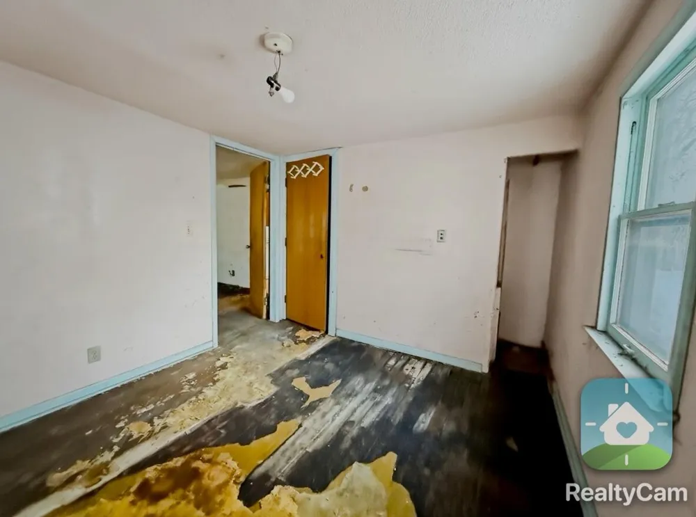 111 Rotterdam Avenue