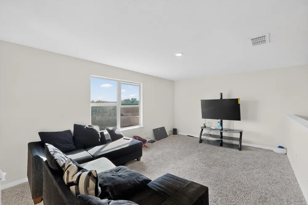 148 Point Rider Road Newark, TX 76071