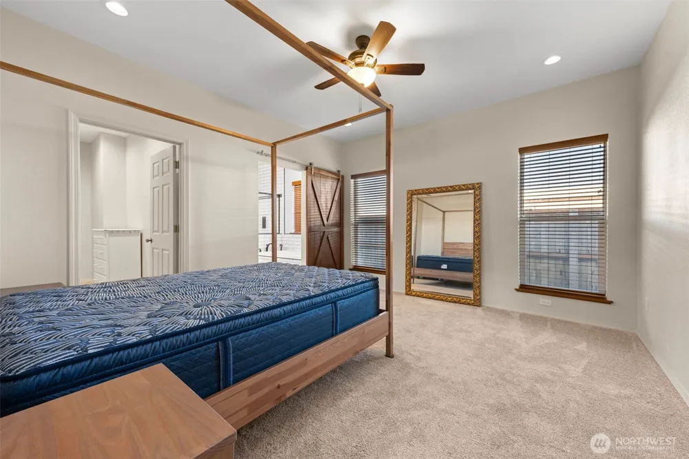 111 1st E South Bend, WA 99586