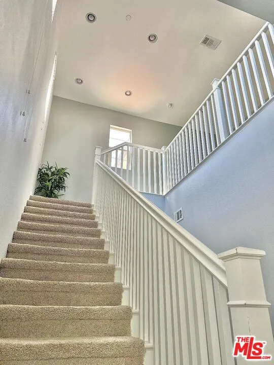 21816 Moveo Drive Santa Clarita, CA 91350