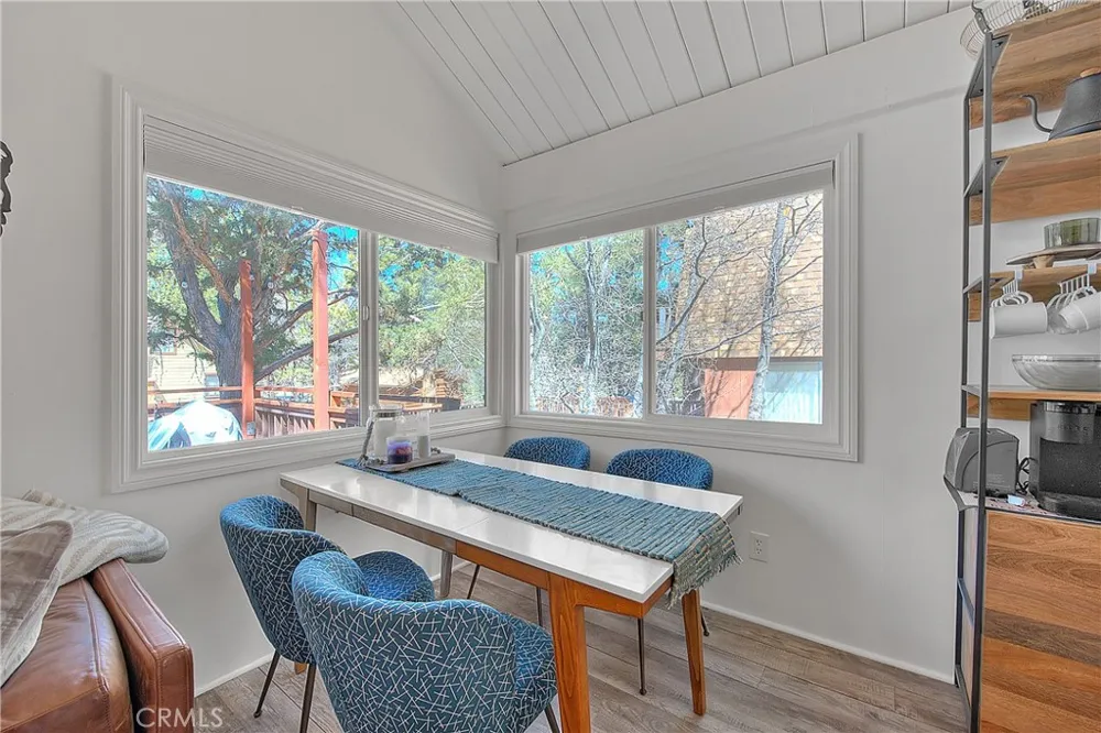 346 San Bernardino Avenue Sugarloaf, CA 92386