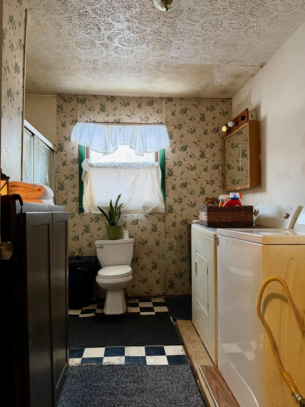 109 S Jefferson Street Hamlet, IN 46532
