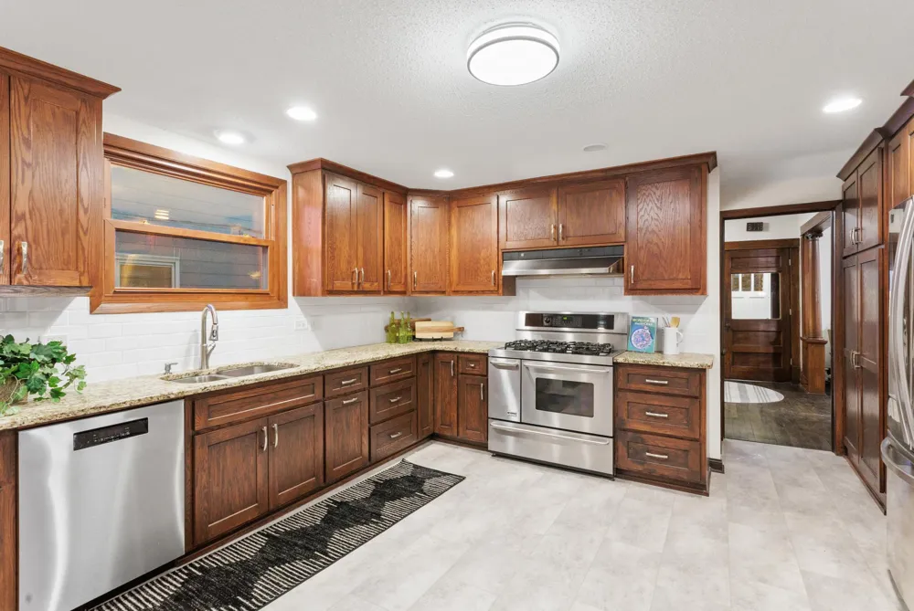 2649 Taylor Street NE