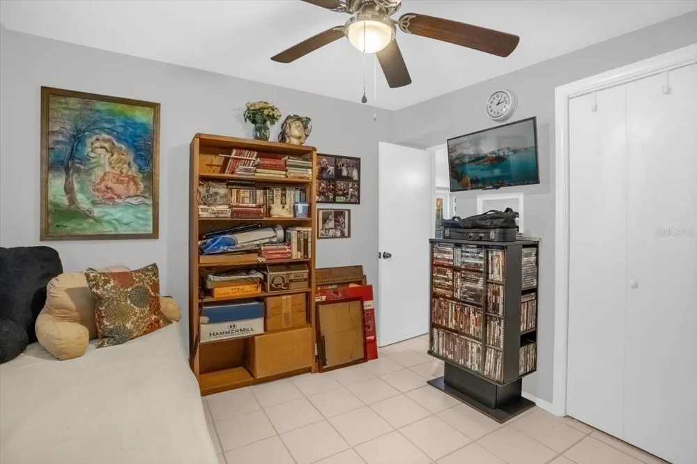 8150 SPRING DRIVE Yalaha, FL 34797