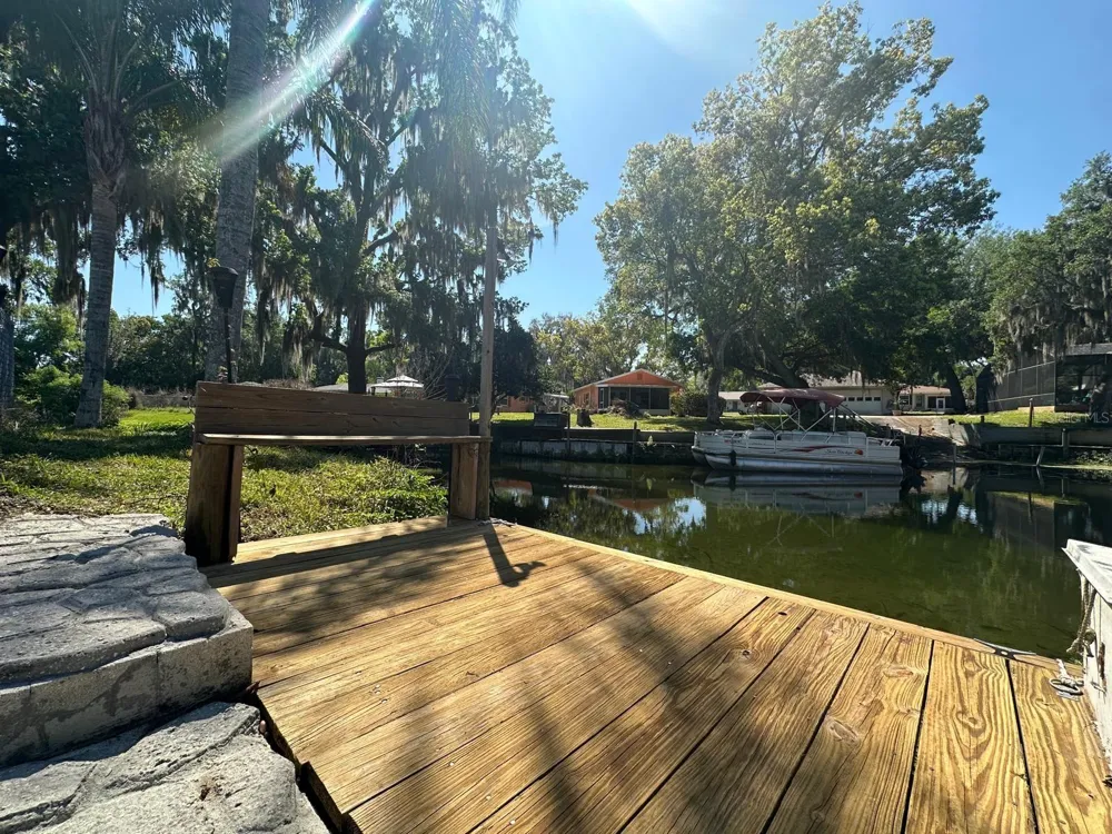8150 SPRING DRIVE Yalaha, FL 34797
