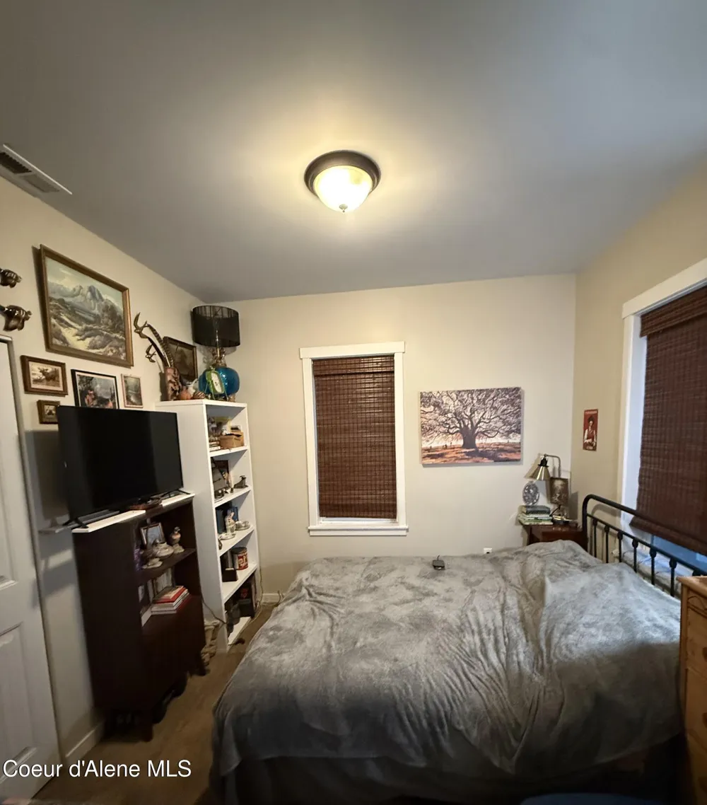 206 W Main Avenue Chewelah, WA 99109
