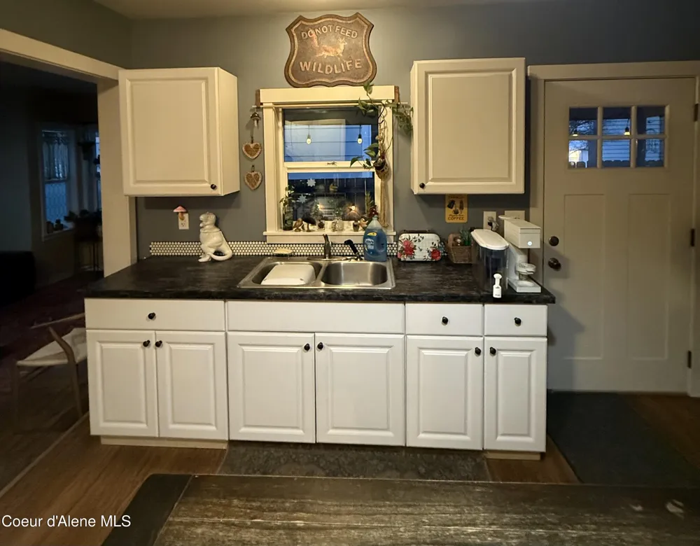 206 W Main Avenue Chewelah, WA 99109