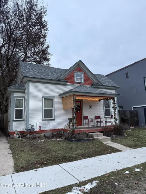 206 W Main Avenue