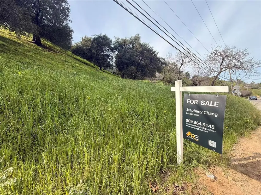 3669 Coldwater Canyon Avenue Studio City, CA 91604