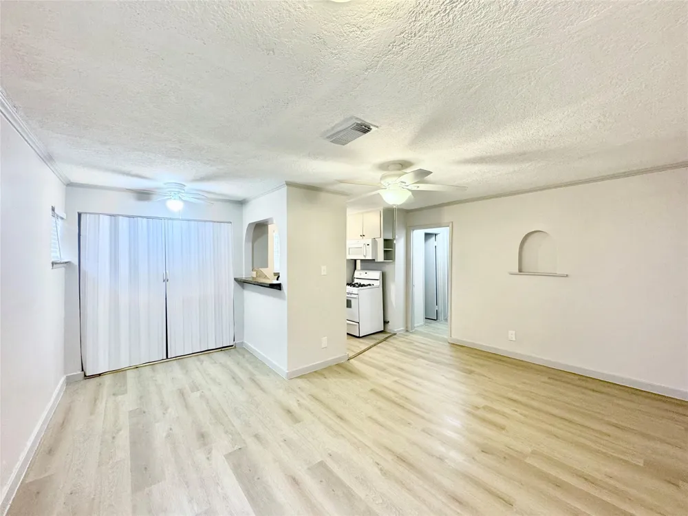 1307 Willard Street #4