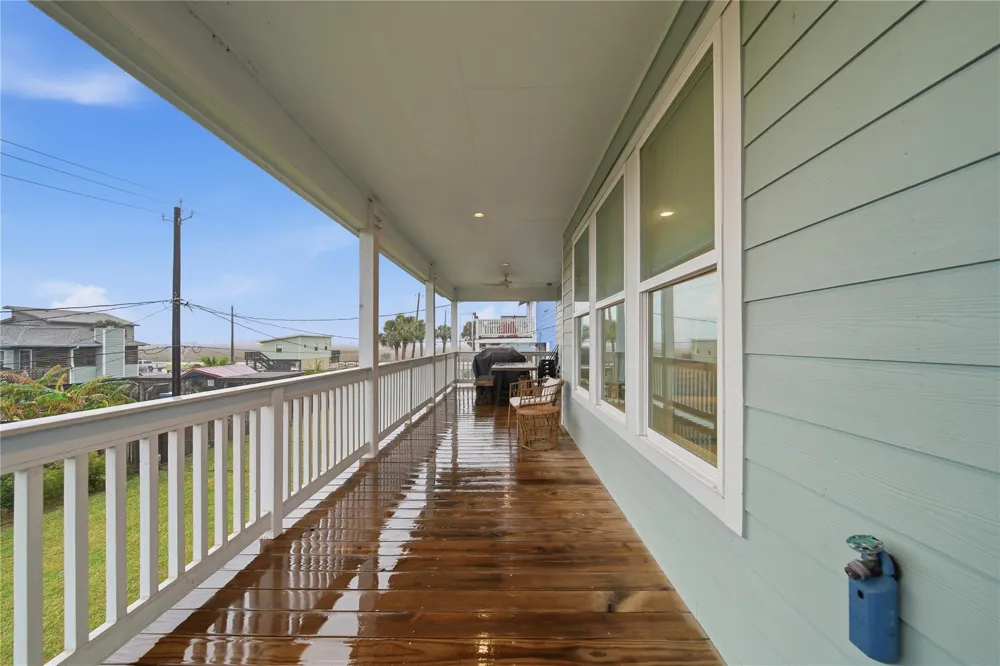 16713 Moby Dick Jamaica Beach, TX 77554