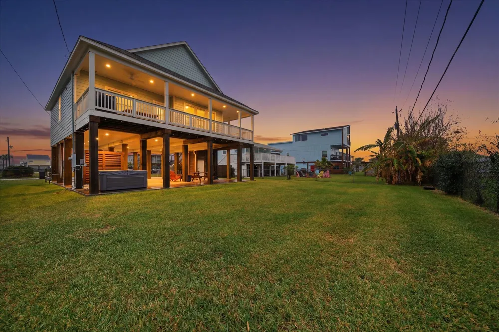 16713 Moby Dick Jamaica Beach, TX 77554