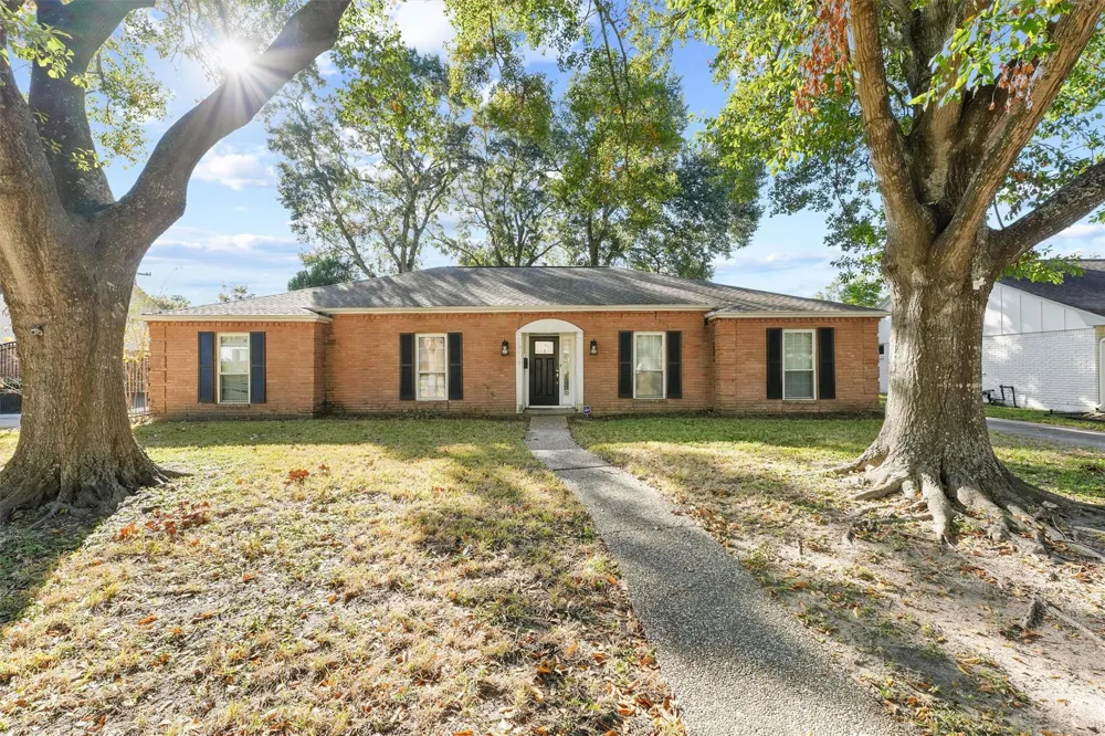 10719 Del Monte Drive