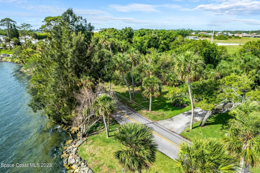 1919 Rockledge Drive Rockledge, FL 32955
