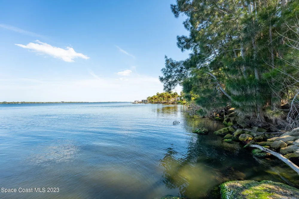 1919 Rockledge Drive Rockledge, FL 32955