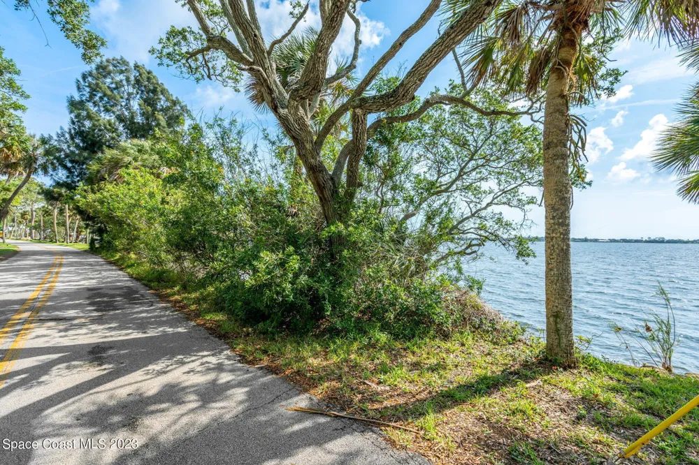 1919 Rockledge Drive Rockledge, FL 32955