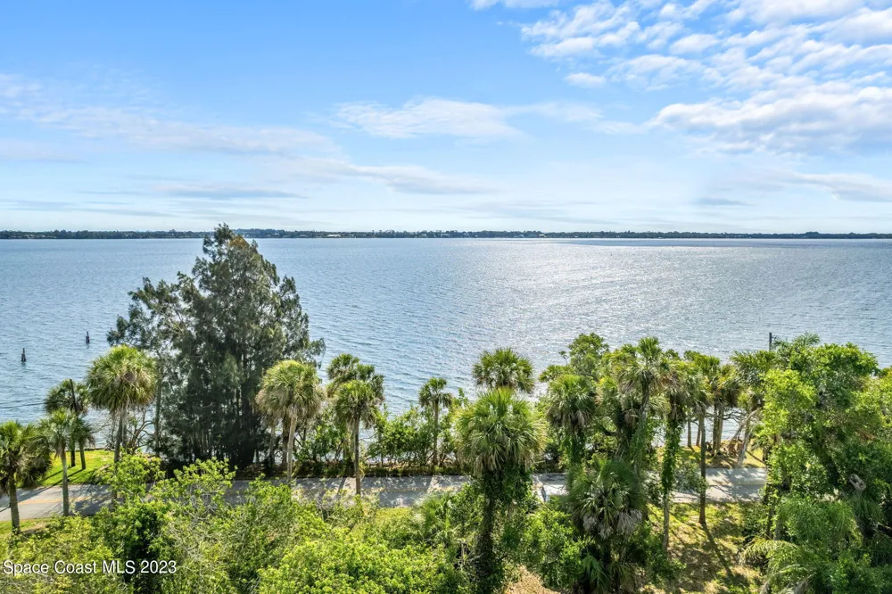 1919 Rockledge Drive Rockledge, FL 32955