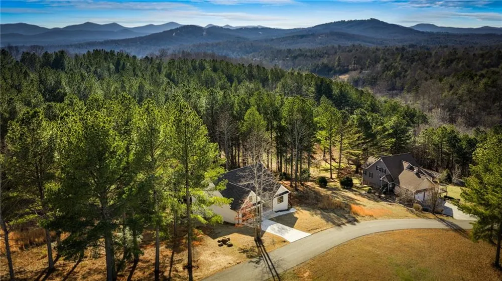 43 Inwood Lane Blairsville, GA 30512