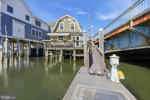 104 DERBY AVENUE